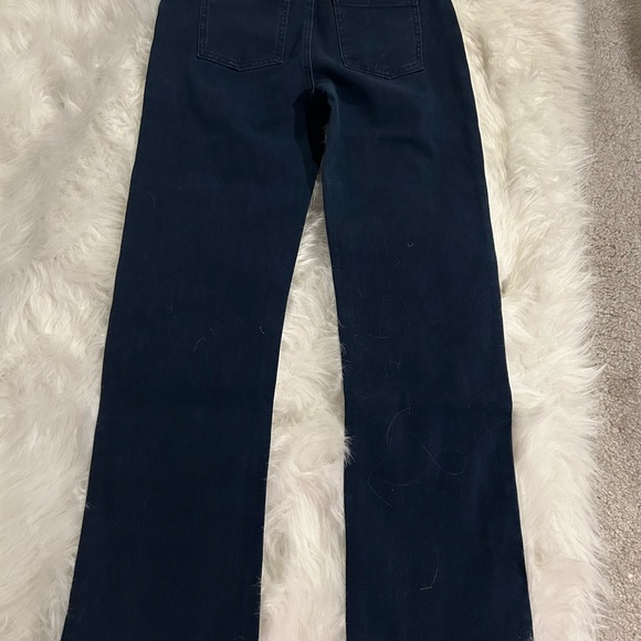 Betabrand Four-Pocket Yoga Denim Straight Leg Jeans in Short Petite - Picture 2 of 9